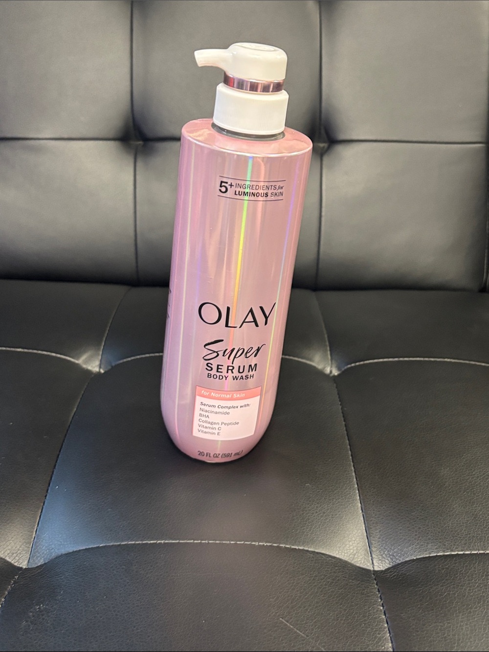 OLAY Super Serum Body Wash in Shimmery Pink